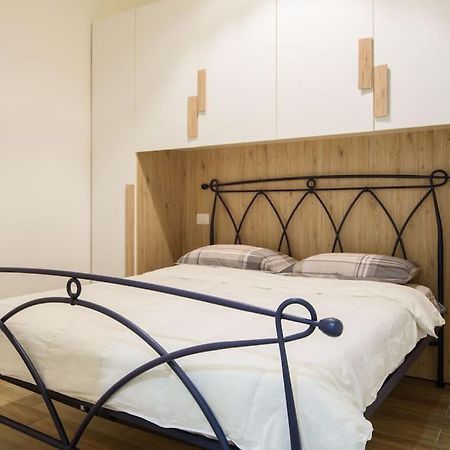 Apartamento Stazione Treni - Wi-Fi & Netflix Cozy Space Salerno Exterior foto