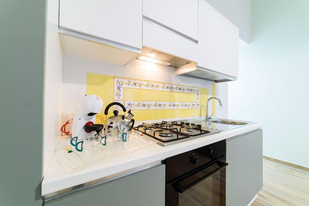 Apartamento Stazione Treni - Wi-Fi & Netflix Cozy Space Salerno Exterior foto